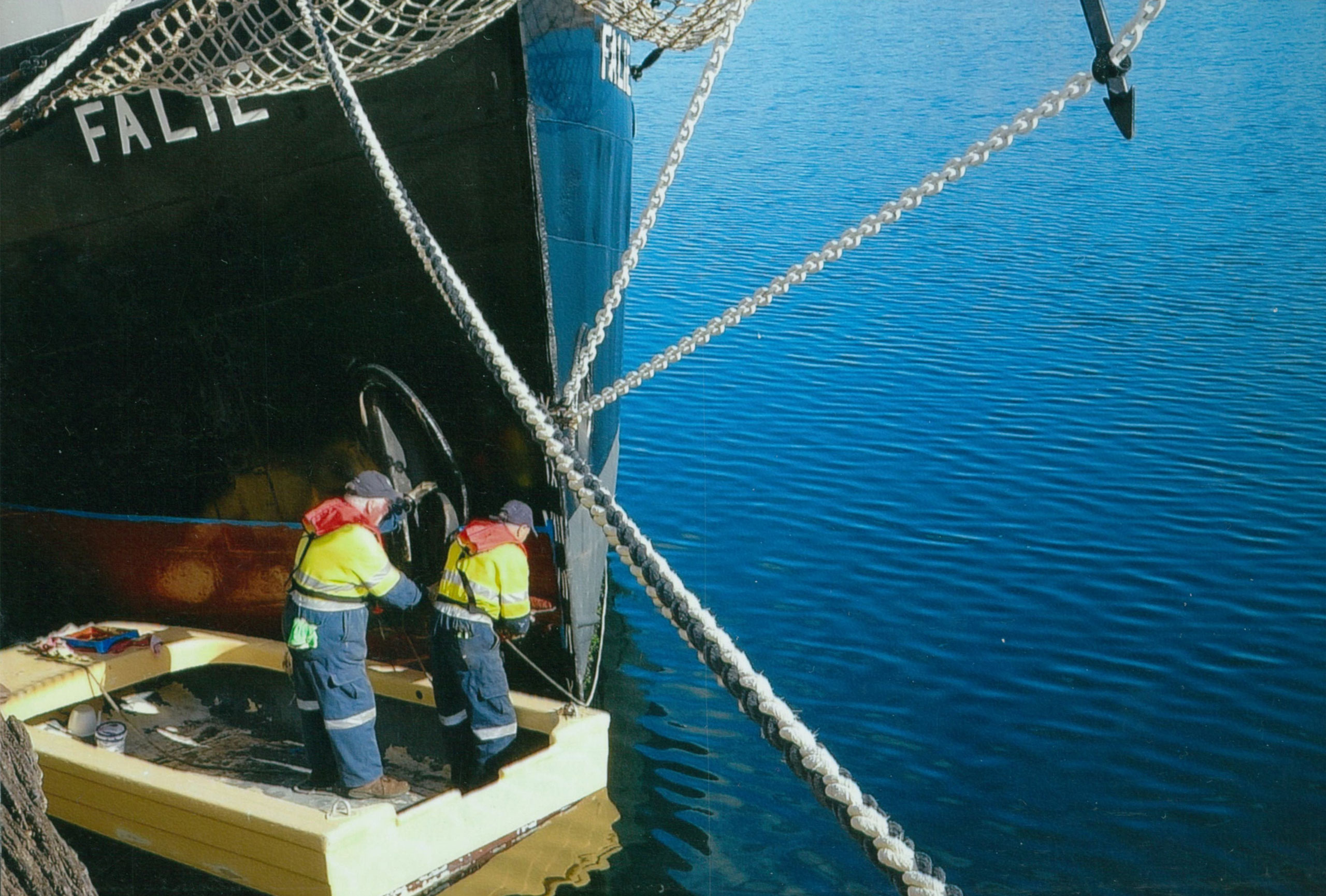 Merv and Keith painting the hull - May 2015